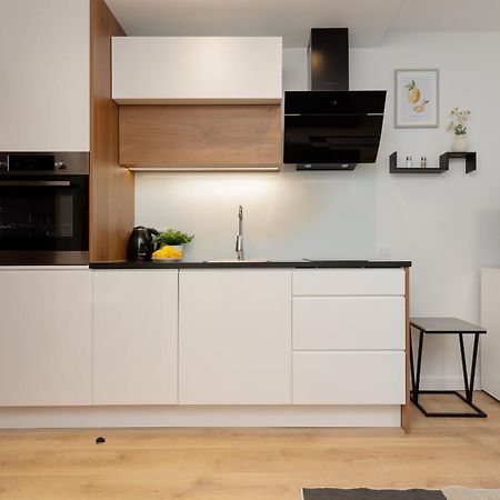 Studio Bruna Metro Pole Mokotowskie By Noclegi Renters Warszawa Eksteriør billede